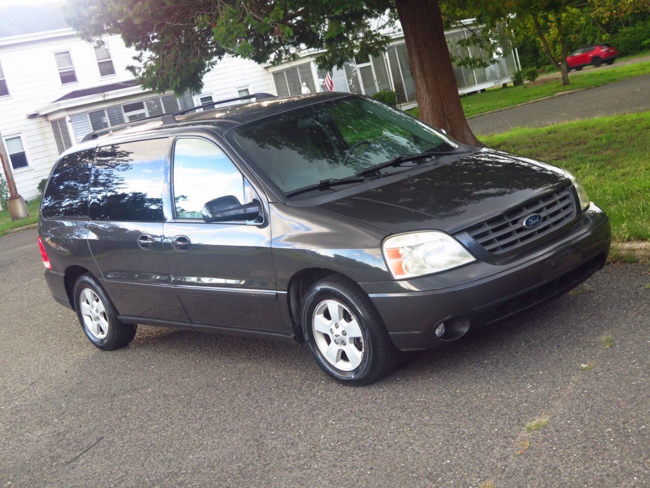 Used 2007 Ford Freestar SE FWD image 23