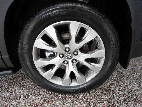 Used 2025 Toyota Grand Highlander Limited image 30