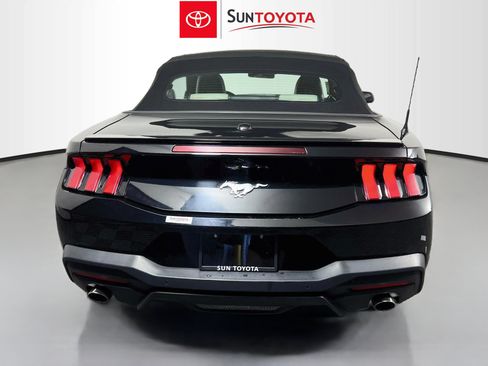 Used 2024 Ford Mustang Premium RWD image 5