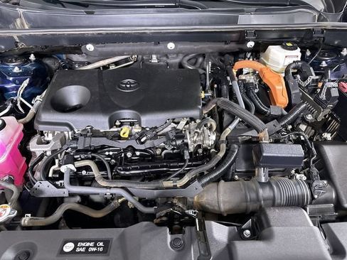 Used 2023 Toyota RAV4 XLE AWD/4WD image 31