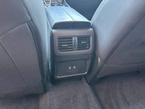 Used 2026 Nissan Rogue SV FWD image 20