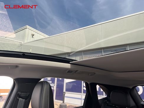 New 2024 Ford Escape SE w/ PHEV Premium Package image 22