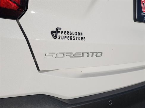 New 2026 Kia Sorento S w/ S Panoramic Sunroof Package image 5