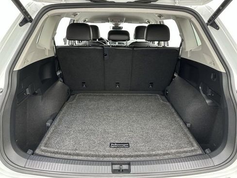 Used 2022 Volkswagen Tiguan SE image 22