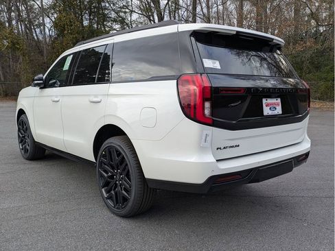 New 2026 Ford Expedition Platinum w/ Stealth Performance Package image 9