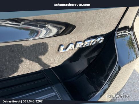Used 2019 Jeep Grand Cherokee Laredo AWD/4WD image 15