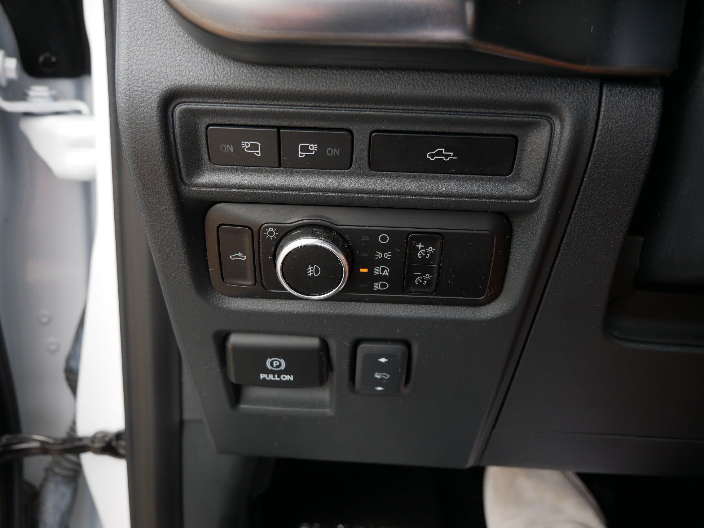 Used 2023 Ford F150 Lariat w/ Equipment Group 502A High AWD/4WD image 26