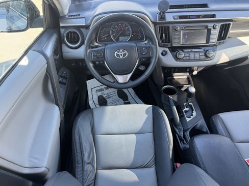Used 2013 Toyota RAV4 Limited AWD/4WD image 17