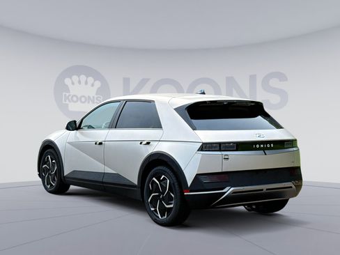 New 2024 Hyundai Ioniq 5 SEL image 4