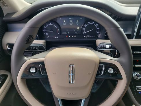 Certified 2022 Lincoln Corsair FWD image 25