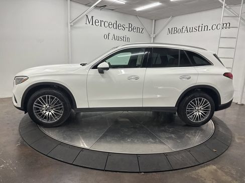 Used 2026 Mercedes-Benz GLC 300 4MATIC image 4
