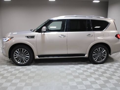 Used 2019 INFINITI QX80 Luxe w/ 22" Wheel Package AWD/4WD image 9