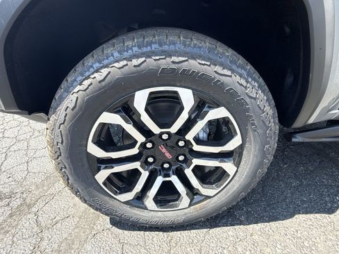 New 2025 GMC Canyon AT4 w/ Nightfall Edition image 53