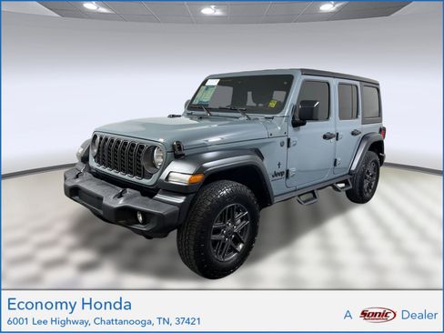 Used 2024 Jeep Wrangler Sport S image 1