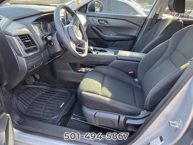 Used 2024 Nissan Rogue S FWD image 8