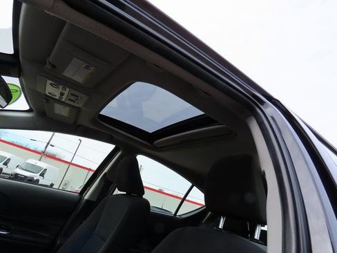 Used 2018 Toyota Prius C Three image 41