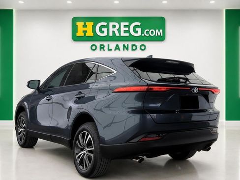 Used 2024 Toyota Venza LE AWD/4WD image 2