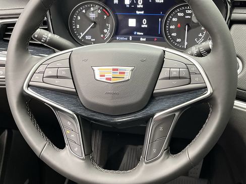 Used 2026 Cadillac XT5 Premium Luxury w/ LPO, Floor Liner Package AWD/4WD image 15