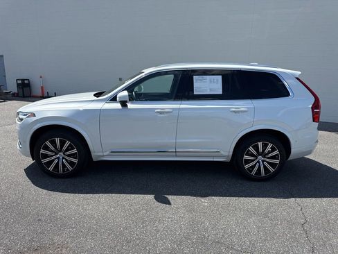 Used 2023 Volvo XC90 B5 Plus AWD/4WD image 4