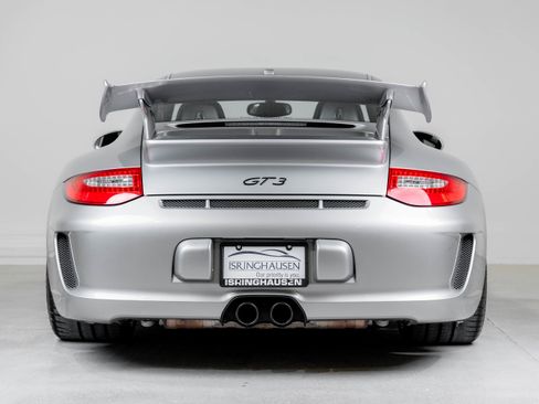 Used 2010 Porsche 911 GT3 RWD image 6
