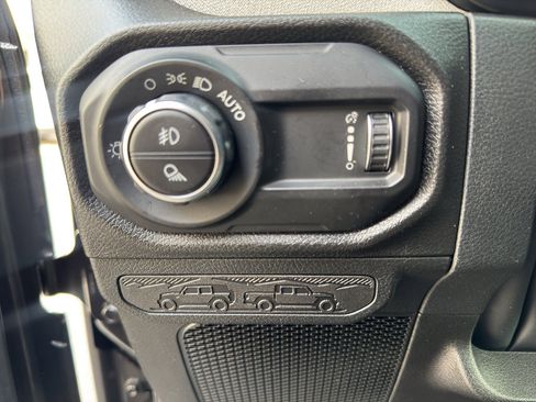 New 2026 Jeep Gladiator Willys image 22