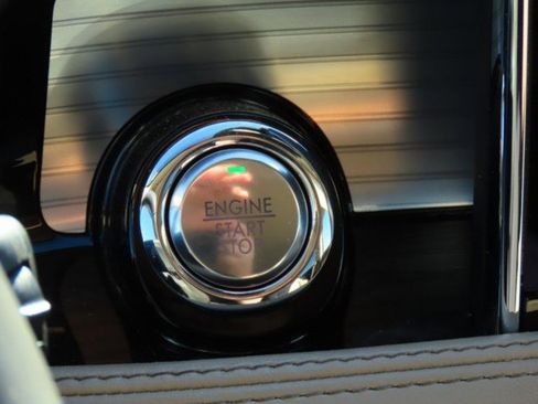 Used 2021 Lincoln Corsair FWD w/ Equipment Group 101A image 30