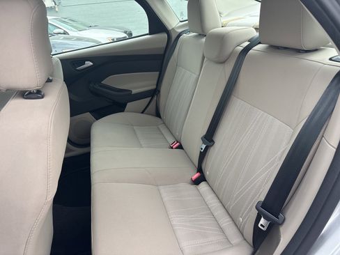 Used 2016 Ford Focus SE image 14