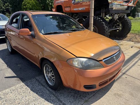 Used 2006 Suzuki Reno FWD image 2