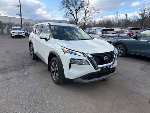Used 2023 Nissan Rogue SV image 23