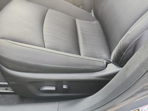 Used 2024 Nissan Altima 2.5 SV image 10