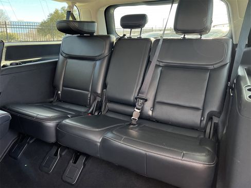 Used 2025 Ford Expedition Max Platinum image 23