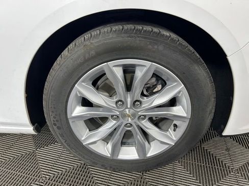 Used 2024 Chevrolet Malibu LT FWD image 7