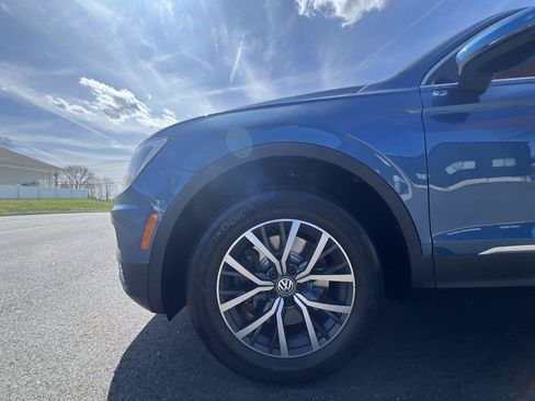 Used 2018 Volkswagen Tiguan SE w/ Panoramic Sunroof Package AWD/4WD image 10