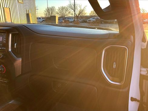 Used 2020 Chevrolet Silverado 1500 High Country w/ Safety Package II image 16