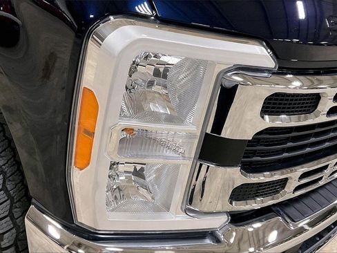 Certified 2023 Ford F250 XLT image 25