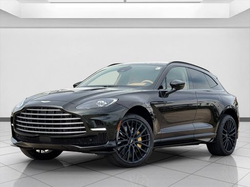 Used 2025 Aston Martin DBX 707 image 7