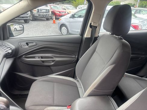 Used 2016 Ford Escape S FWD image 16