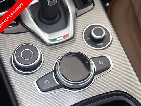 Used 2024 Alfa Romeo Stelvio Ti AWD/4WD image 30
