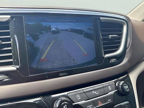Used 2017 Chrysler Pacifica Touring-L FWD image 28