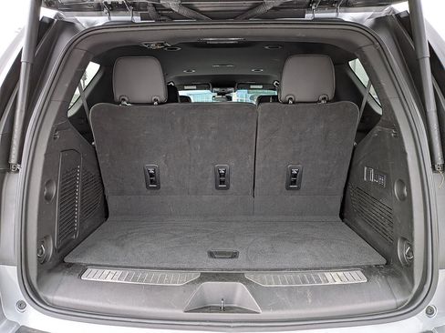 Certified 2025 Chevrolet Tahoe Premier RWD image 30
