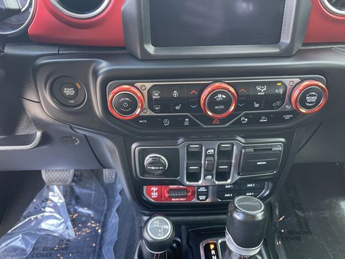 Used 2020 Jeep Gladiator Rubicon AWD/4WD image 21