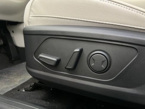 New 2026 Hyundai Tucson Limited image 21