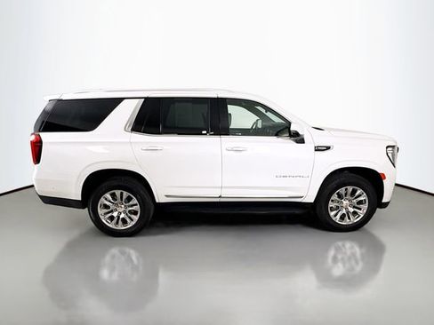 Used 2024 GMC Yukon Denali w/ Advanced Technology Package AWD/4WD image 11