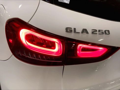 Certified 2023 Mercedes-Benz GLA 250 image 27