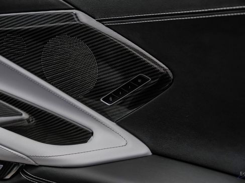 Used 2022 Chevrolet Corvette Stingray 2LT Z51 Performance & w/ Z51 Performance Package image 95