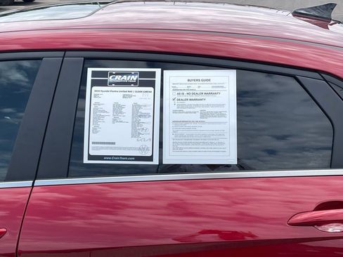 Used 2024 Hyundai Elantra Limited FWD image 2