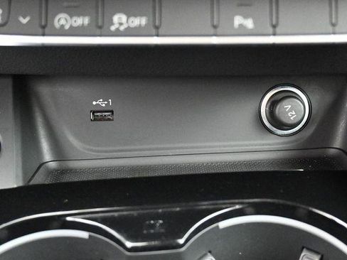 Used 2023 Audi A4 2.0T Premium w/ Convenience Package image 25