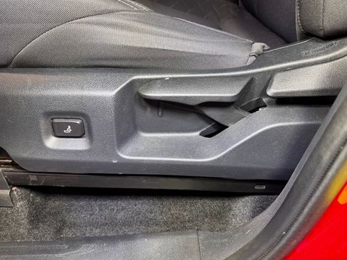 Certified 2024 Toyota Tacoma SR5 image 27