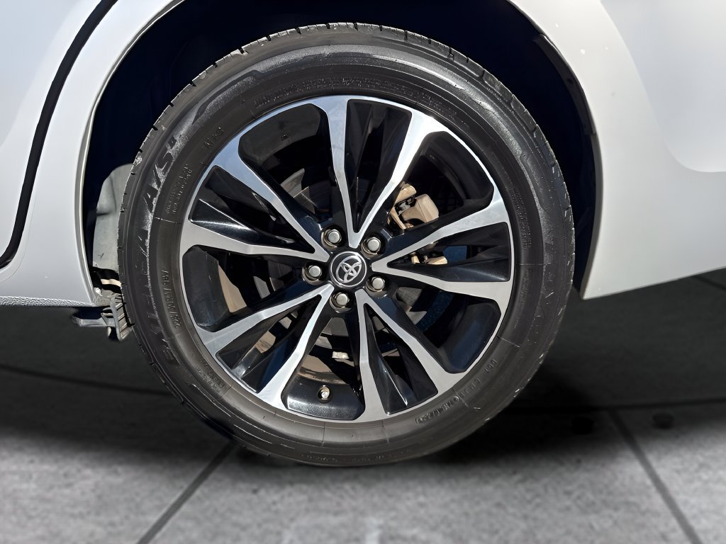 Used 2019 Toyota Corolla SE FWD image 29