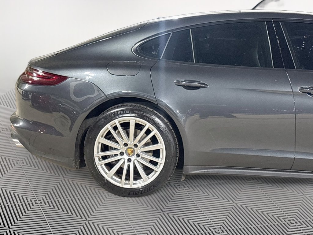 Used 2017 Porsche Panamera 4 AWD/4WD image 12